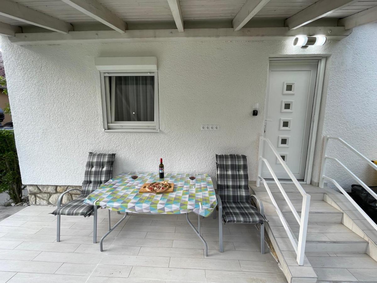 Hellomaria Villa Balatonmáriafürdő Exteriör bild